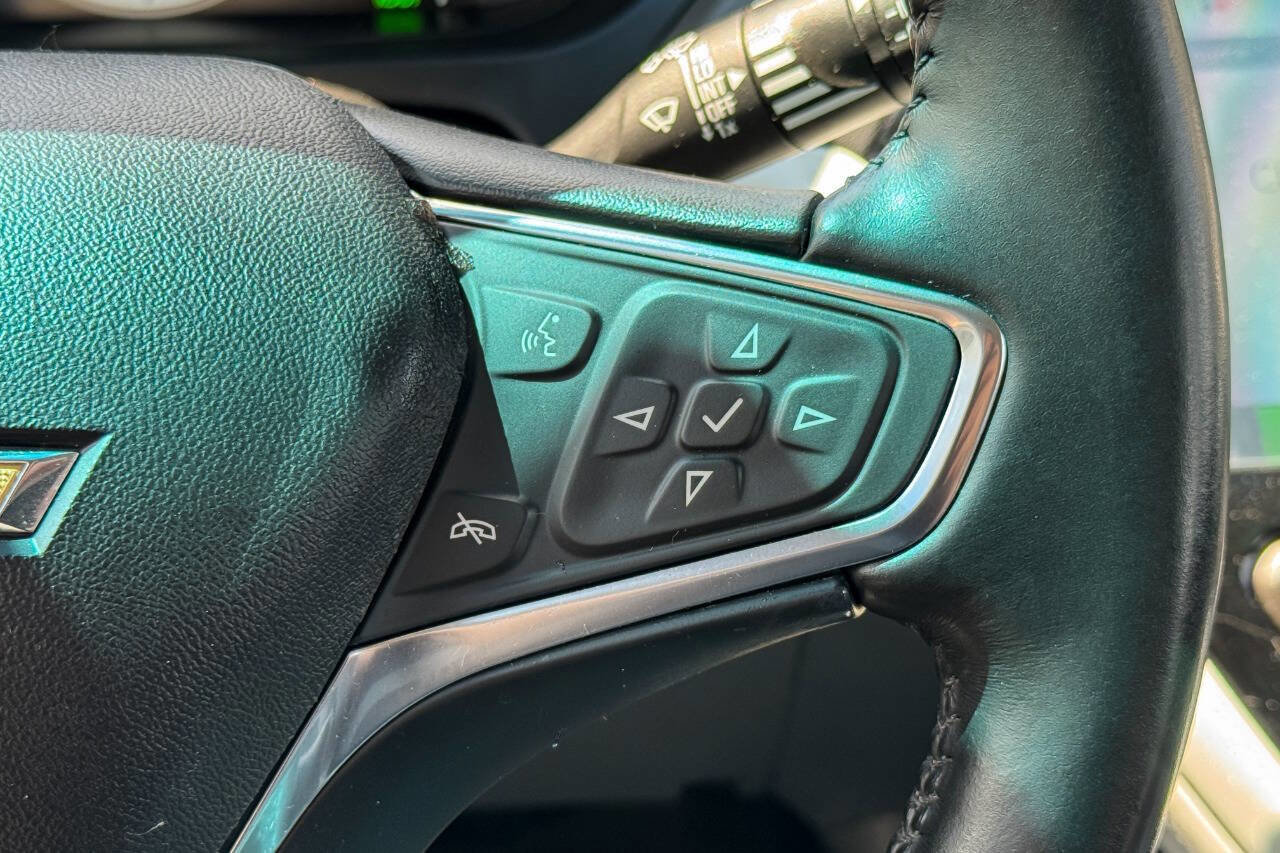 Used 2020 Chevrolet Bolt LT FWD image 27