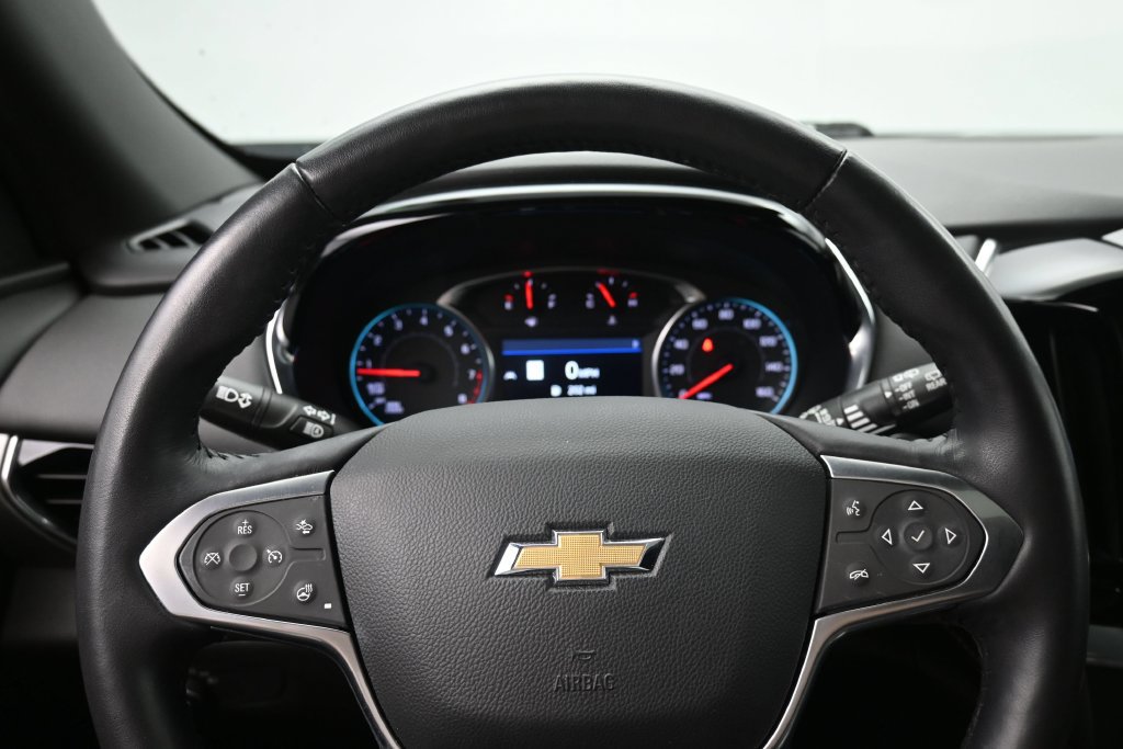 Used 2022 Chevrolet Traverse LT w/ LT Premium Package AWD/4WD image 12