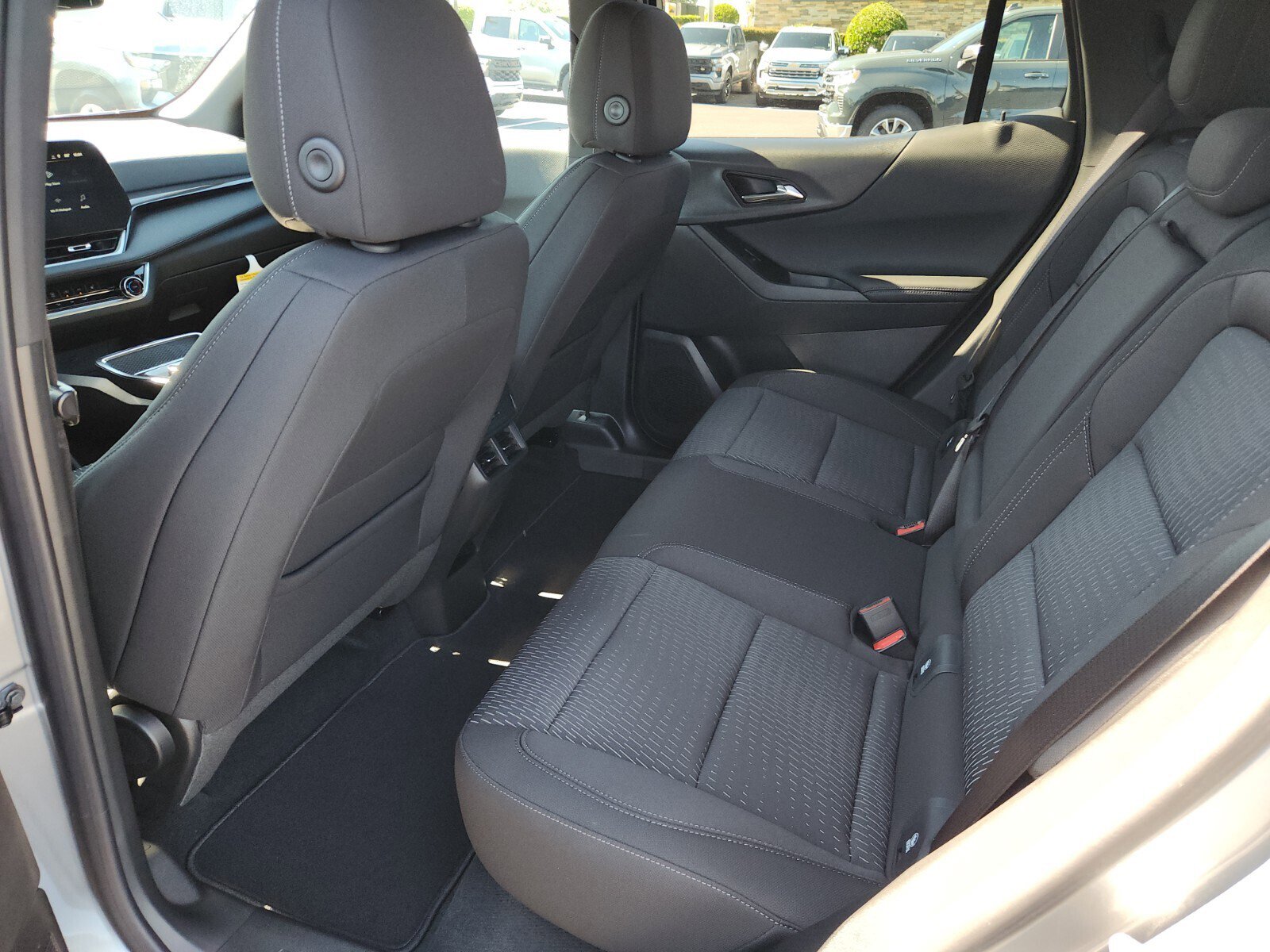 New 2026 Chevrolet Equinox LT image 7