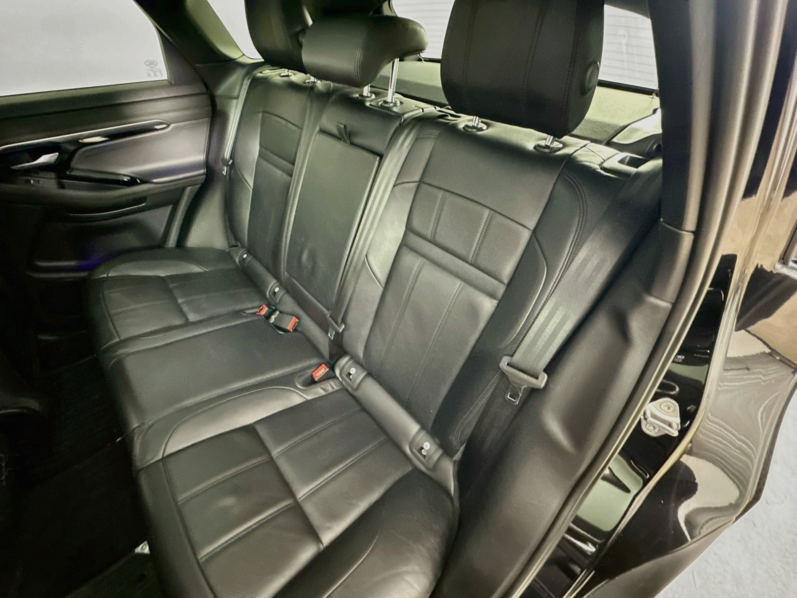 Used 2020 Land Rover Range Rover Evoque SE AWD/4WD image 35