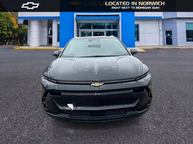 New 2026 Chevrolet Equinox EV LT AWD/4WD image 2