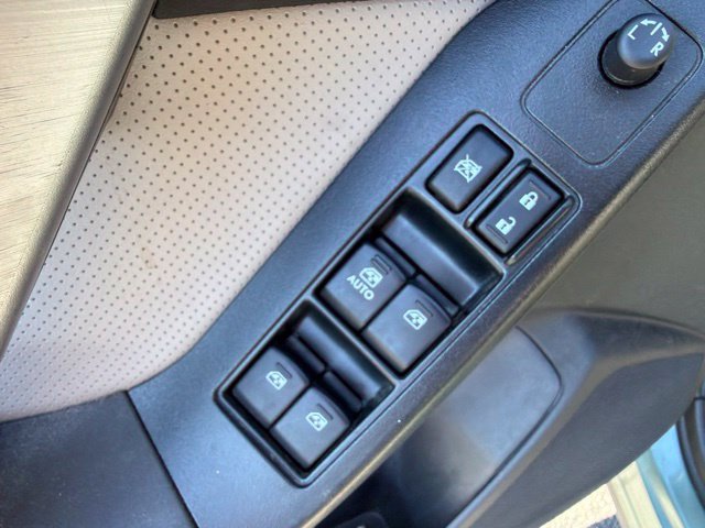 Used 2016 Subaru Forester 2.5i Limited w/ Popular Package #2 AWD/4WD image 22