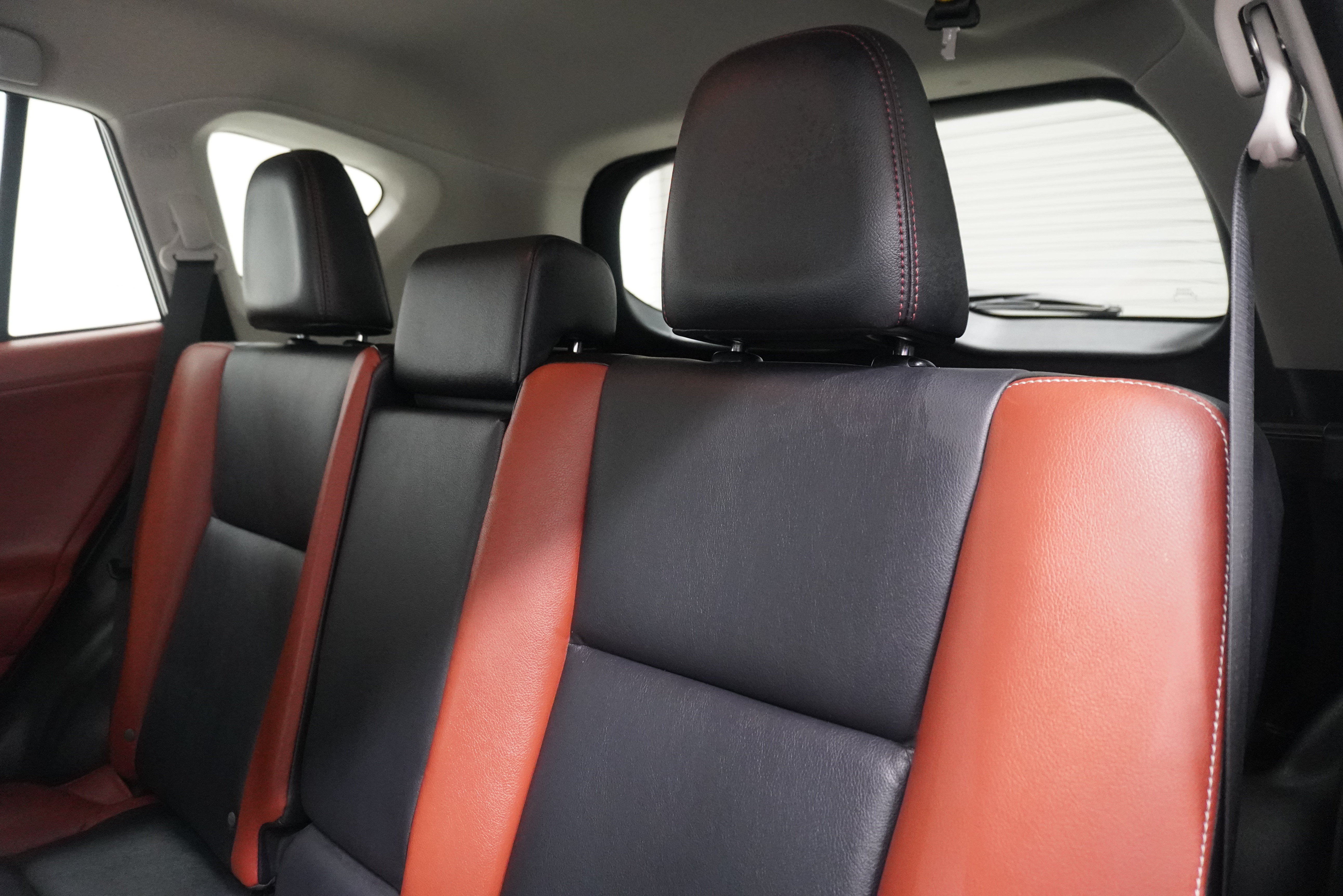 Used 2013 Toyota RAV4 Limited FWD image 13