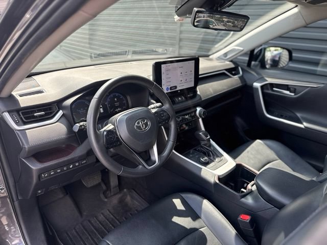 Used 2024 Toyota RAV4 Limited w/ Advanced Technology Package AWD/4WD image 4
