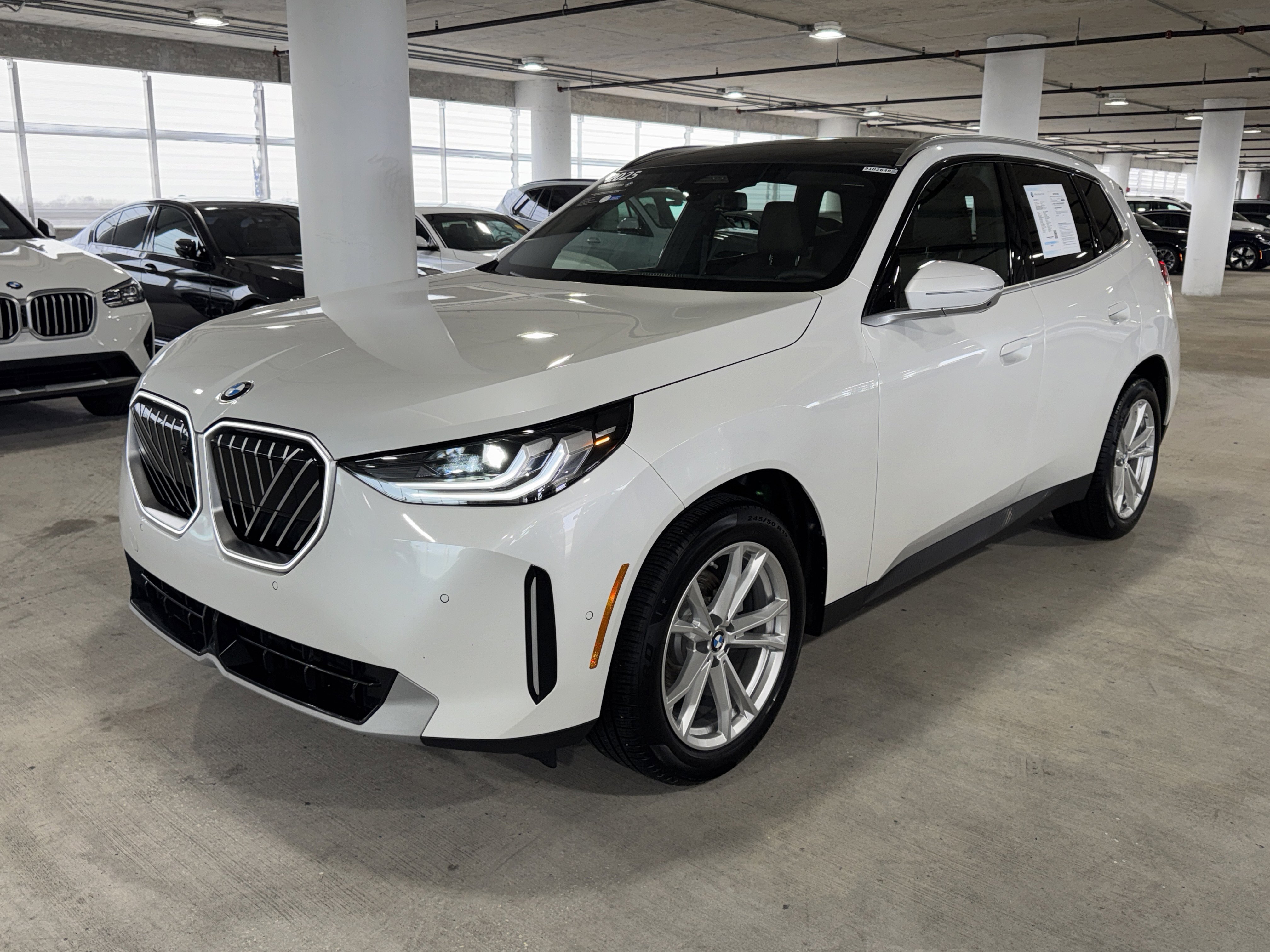 Used 2025 BMW X3 xDrive30i AWD/4WD image 4