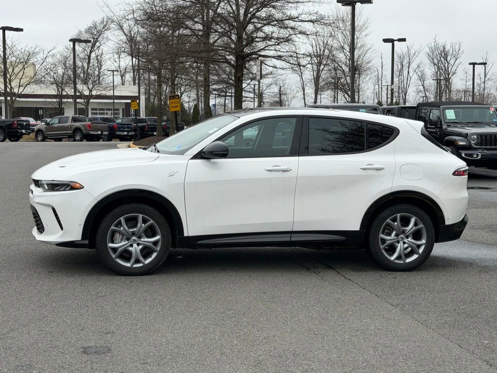 Used 2025 Dodge Hornet R/T w/ R/T Plus Package image 10