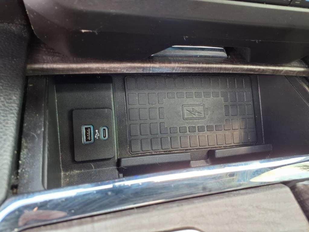 Used 2021 Ford Expedition Limited image 20