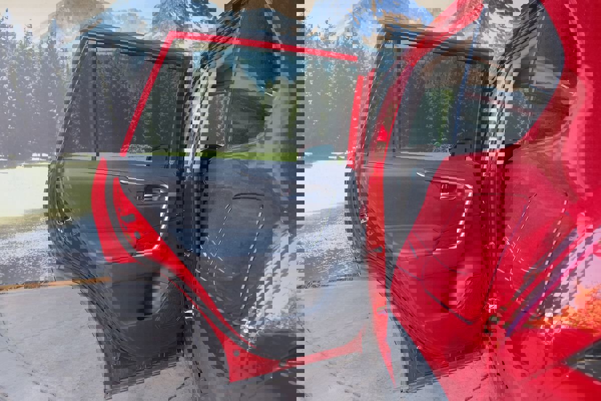 Used 2022 Toyota RAV4 XLE image 33