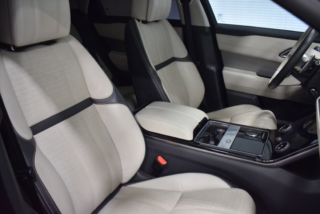 Used 2018 Land Rover Range Rover Velar R-Dynamic HSE image 21