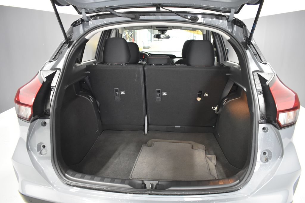 Certified 2022 Nissan Kicks SR FWD image 29