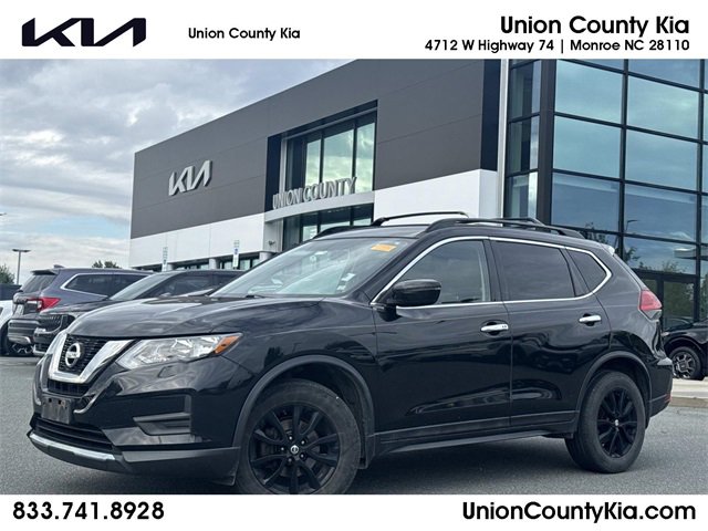 Used 2017 Nissan Rogue SV w/ Midnight Edition Package