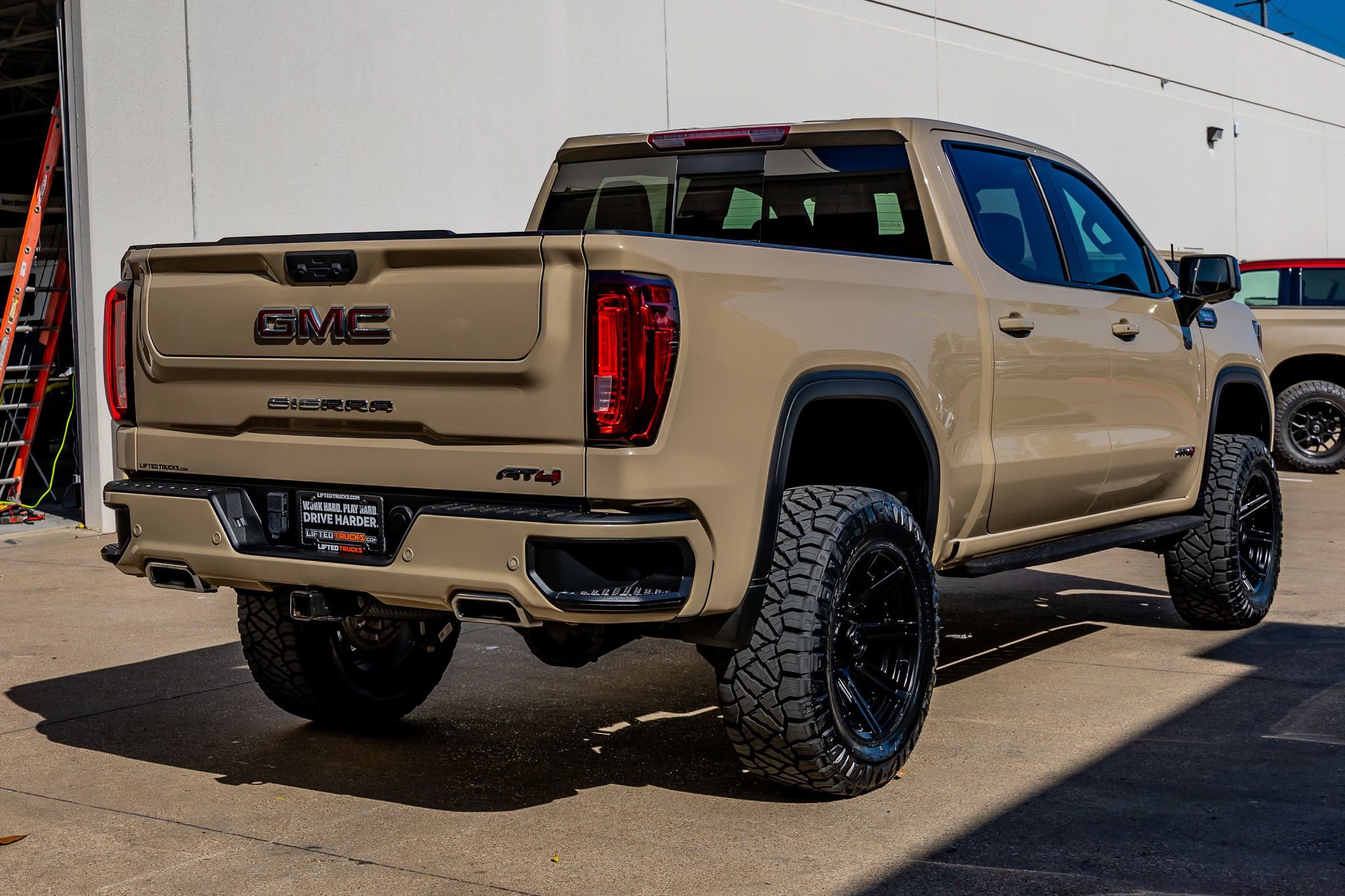 Used 2023 GMC Sierra 1500 AT4 w/ AT4 Premium Package image 10