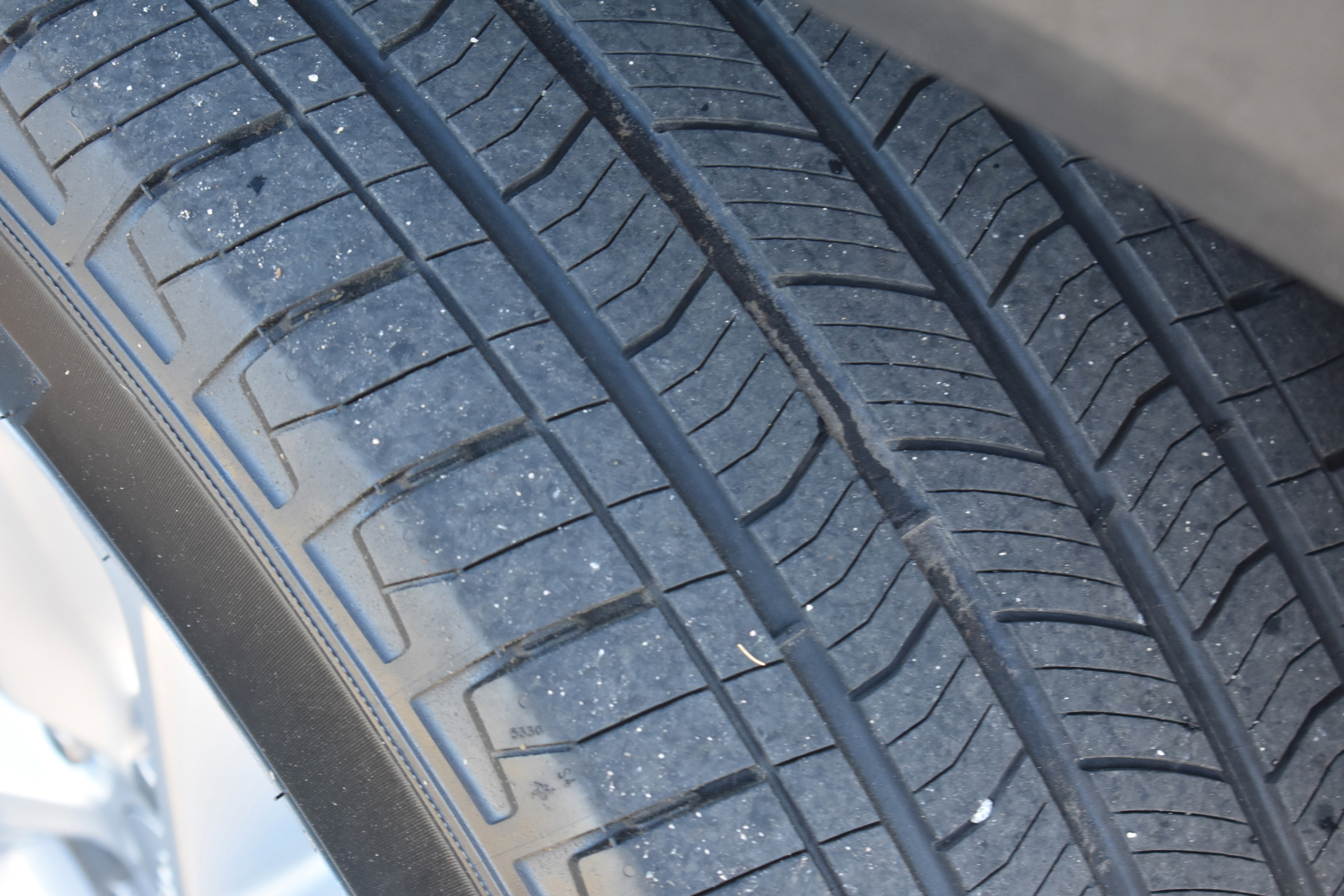 Used 2024 Jeep Grand Cherokee L Laredo w/ Luxury Tech Group I AWD/4WD image 11