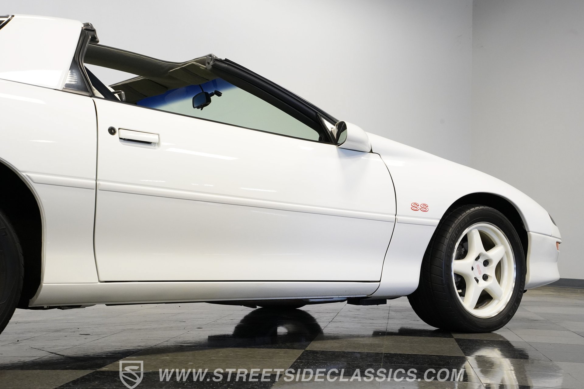 Used 1997 Chevrolet Camaro SS w/ SS Alteration Pkg RWD image 29