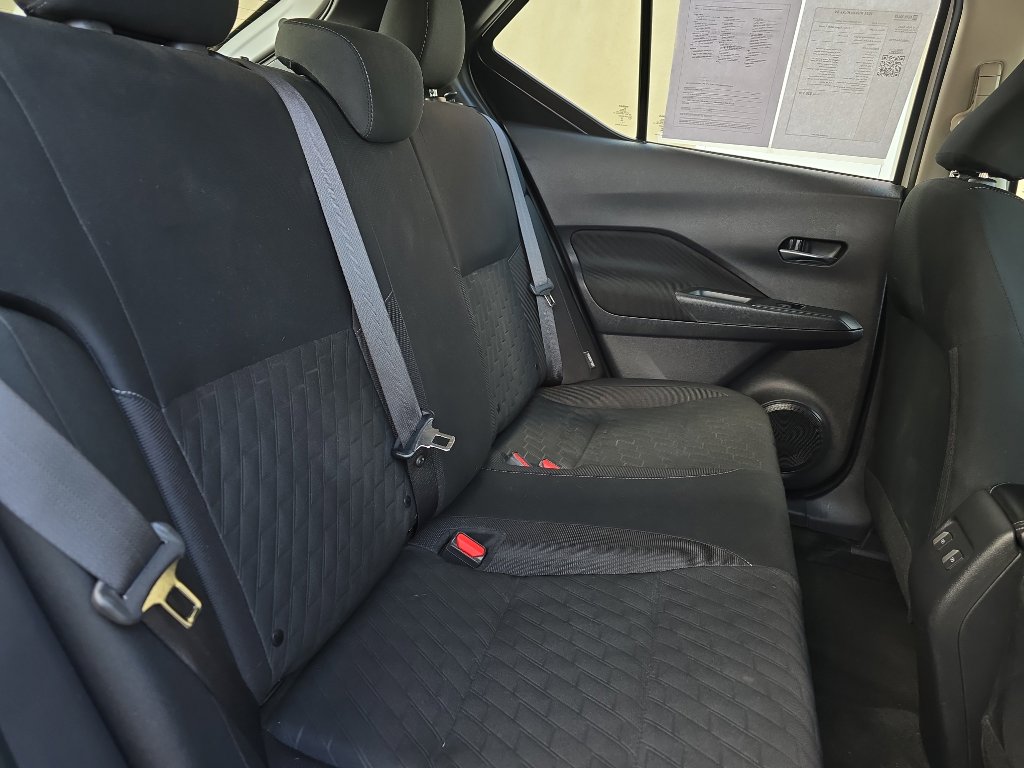 Used 2024 Nissan Kicks SV image 24