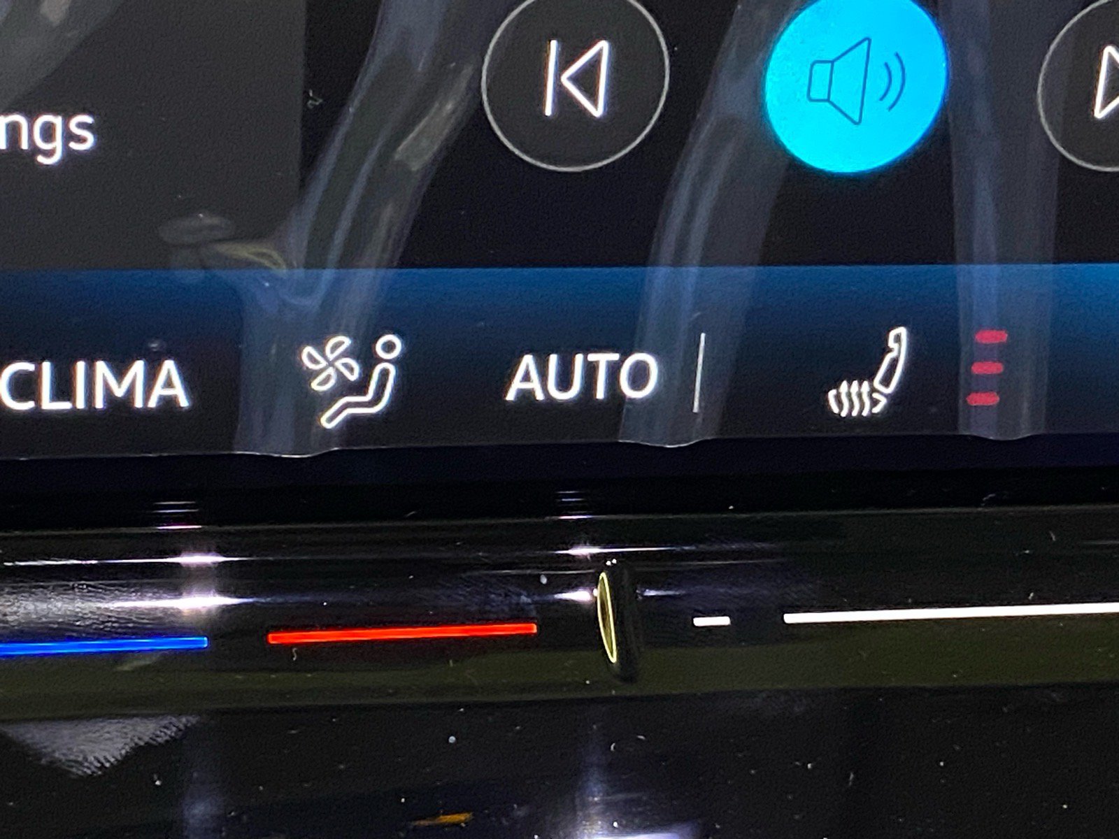 New 2026 Volkswagen Tiguan S AWD/4WD image 10