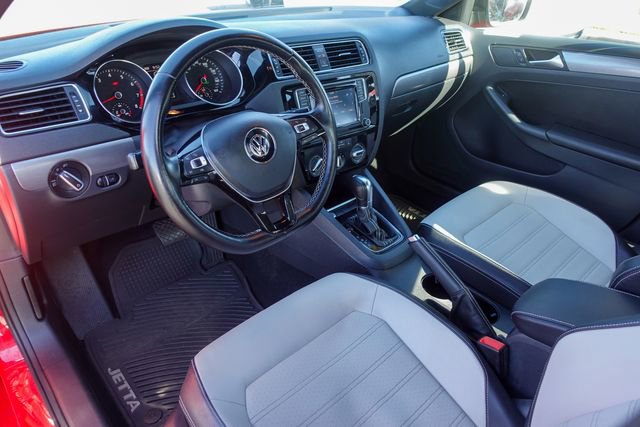 Used 2016 Volkswagen Jetta Sport w/ Lighting Package image 11