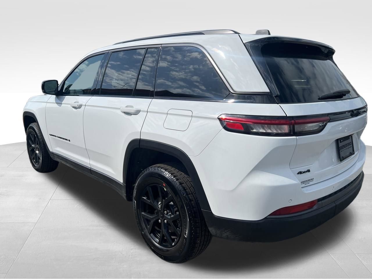 New 2026 Jeep Grand Cherokee Altitude AWD/4WD image 3