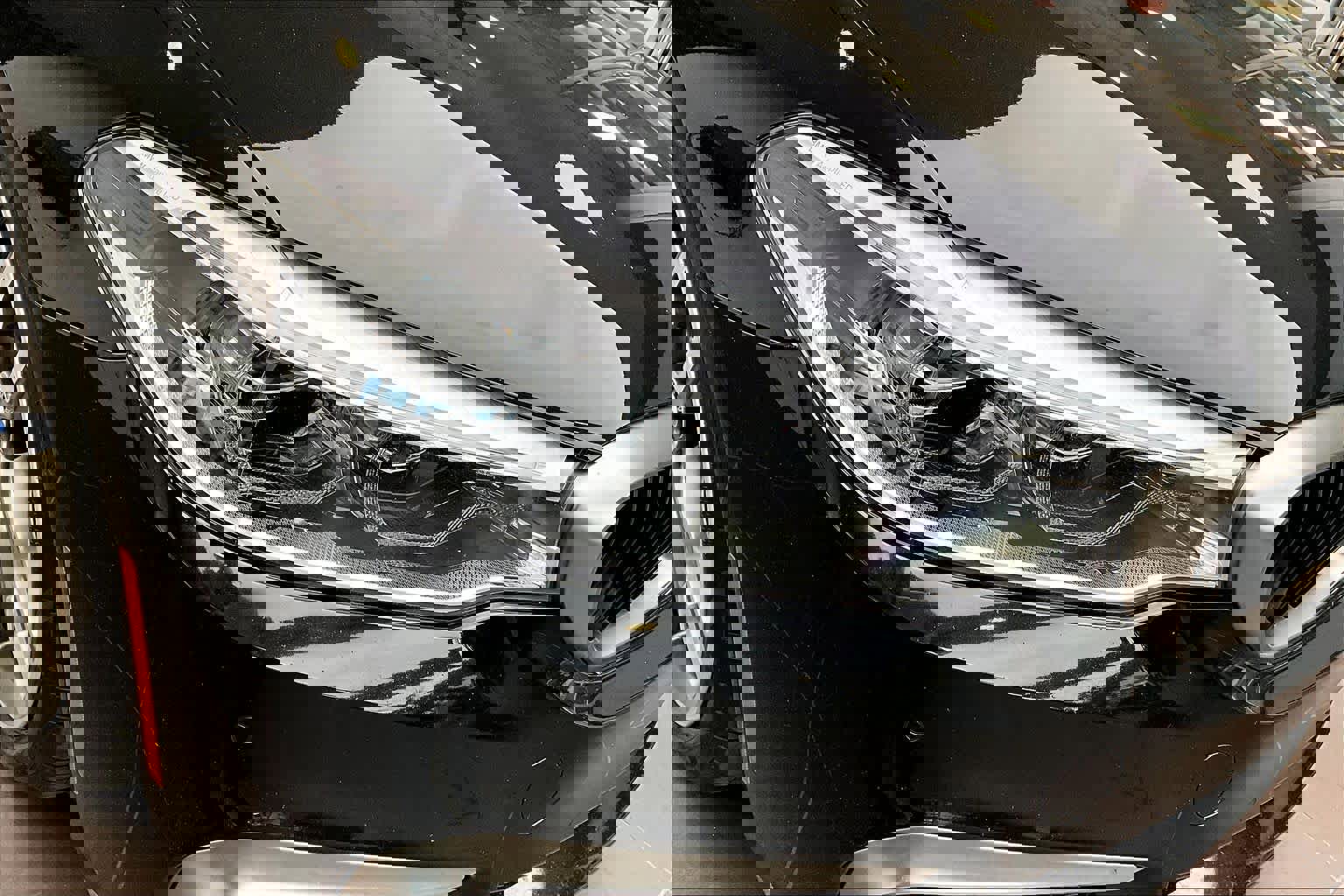 Used 2020 BMW M550i xDrive w/ Executive Package image 26