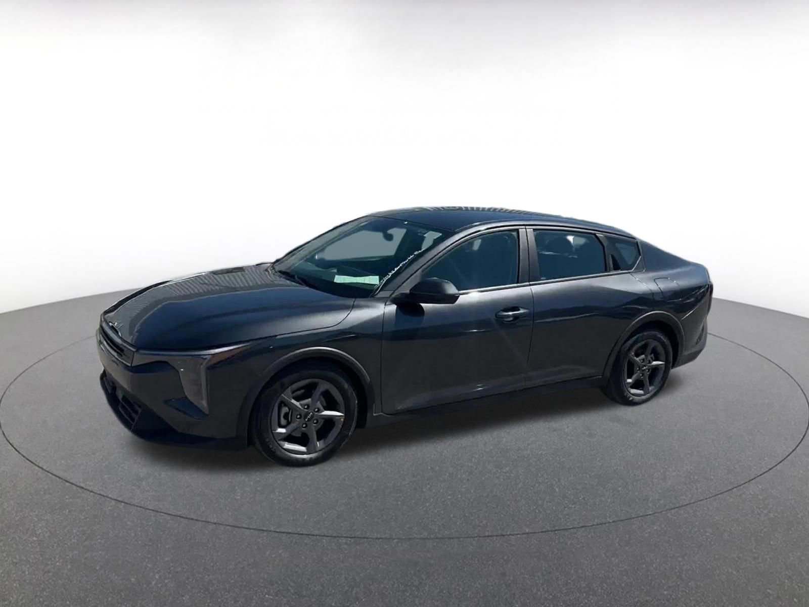 Used 2025 Kia K4 LXS image 8