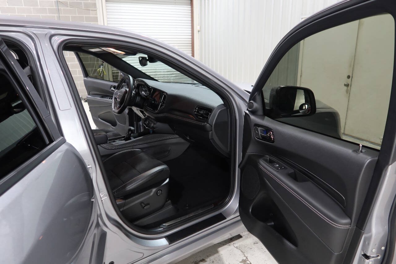 Used 2021 Dodge Durango SRT w/ Technology Group AWD/4WD image 12