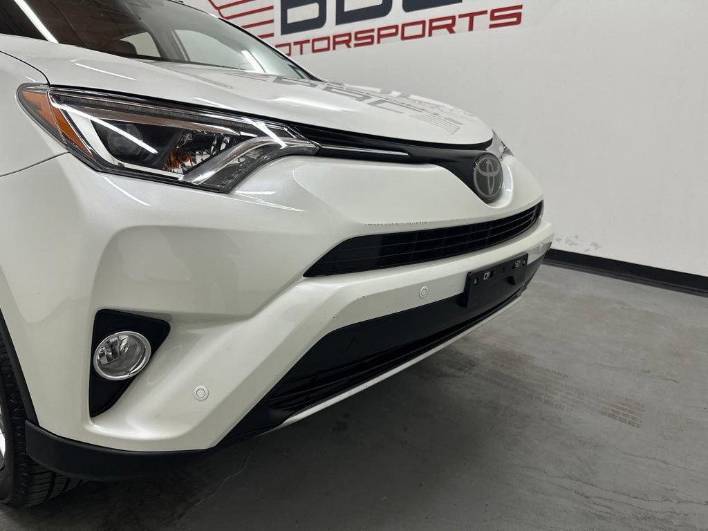Used 2016 Toyota RAV4 Limited FWD image 2