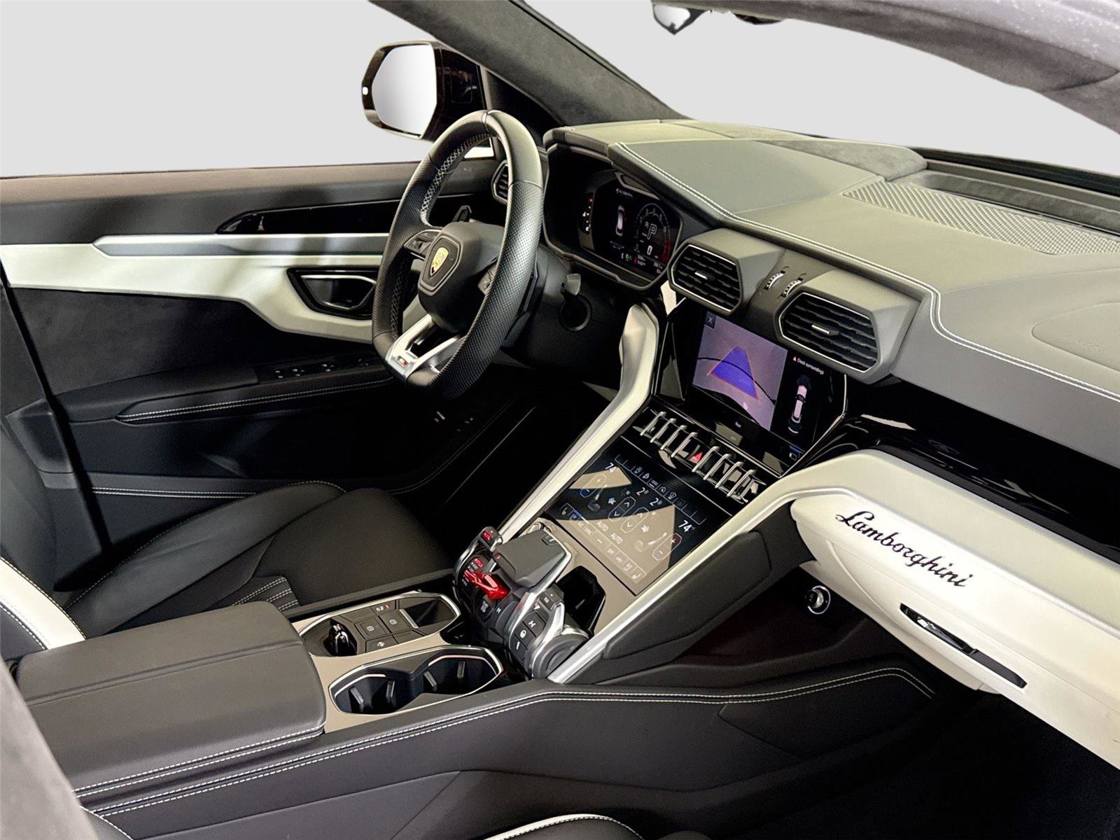 Used 2023 Lamborghini Urus S image 34