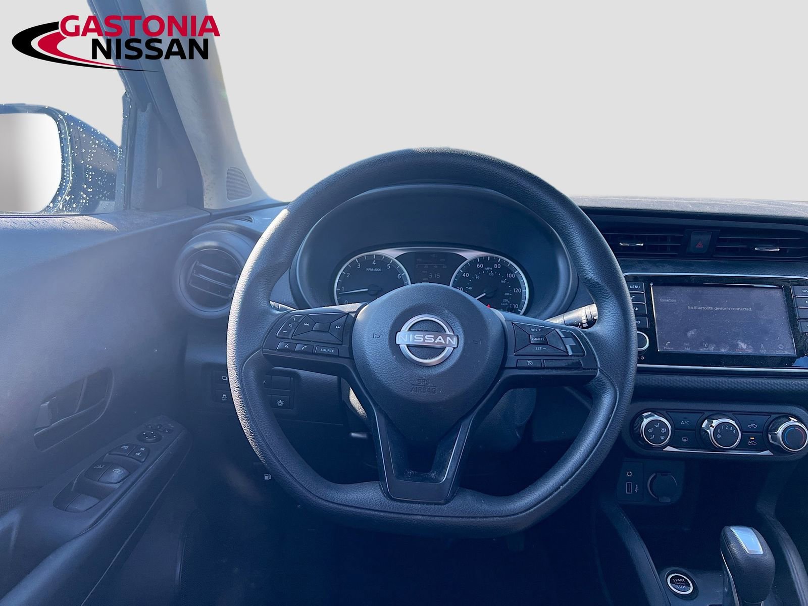 Used 2024 Nissan Kicks S image 27