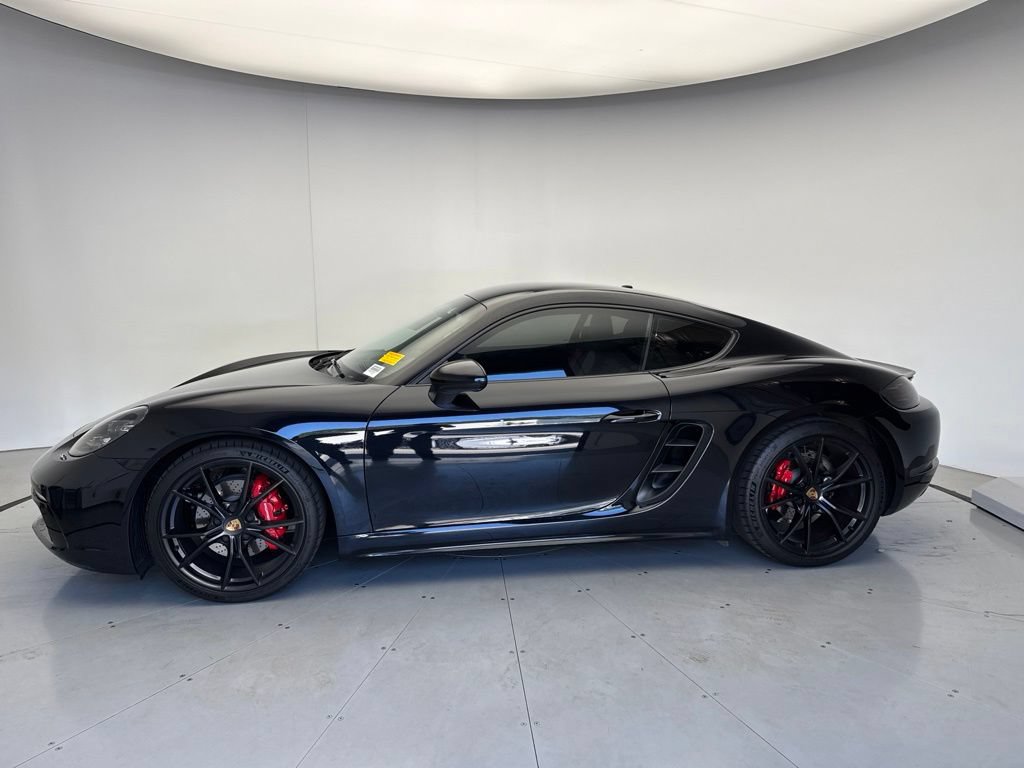 Certified 2024 Porsche 718 Cayman S RWD image 2