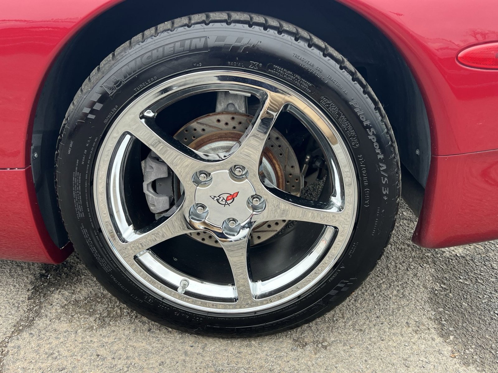 Used 2000 Chevrolet Corvette Coupe w/ Roof Pkg image 12