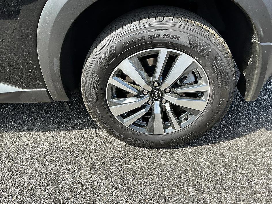 Certified 2025 Nissan Pathfinder SL image 8