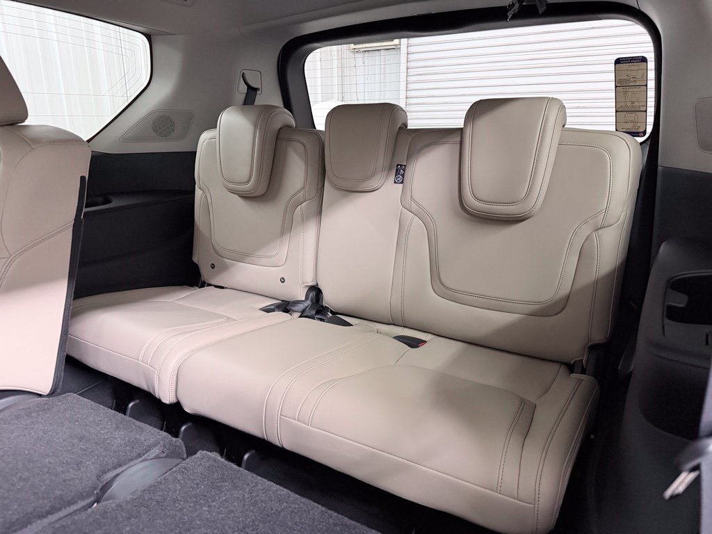 Certified 2026 INFINITI QX80 Pure RWD image 31