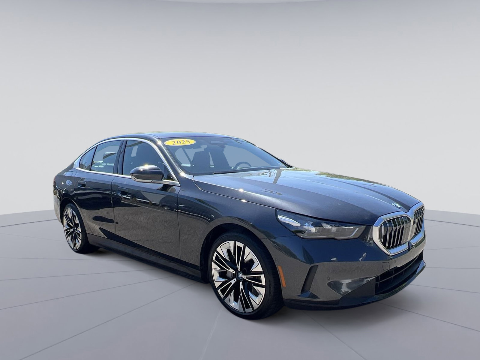 Used 2025 BMW i5 xDrive40 w/ Premium Package AWD/4WD image 11