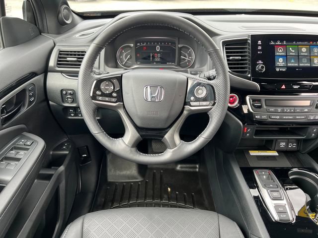 Used 2023 Honda Passport Elite image 16