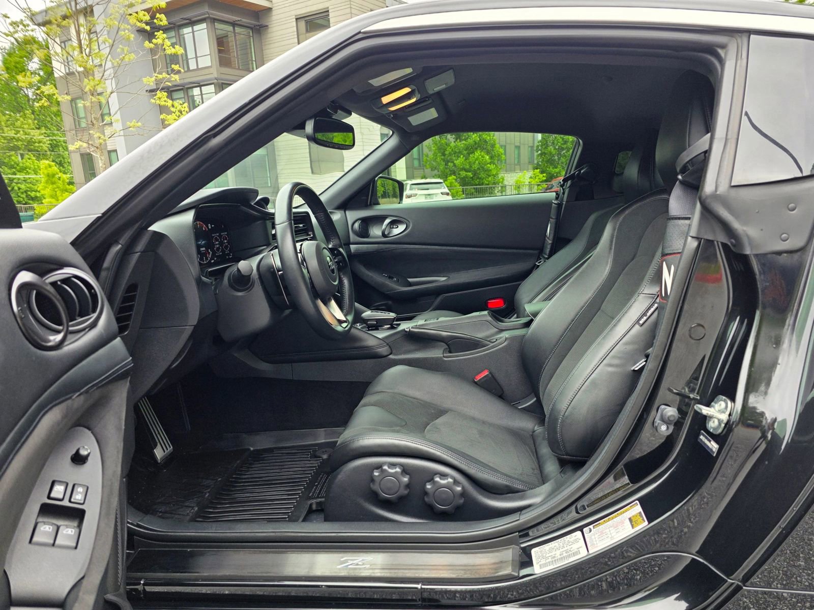 Used 2024 Nissan Z Performance w/ Floor Mat Package RWD image 11