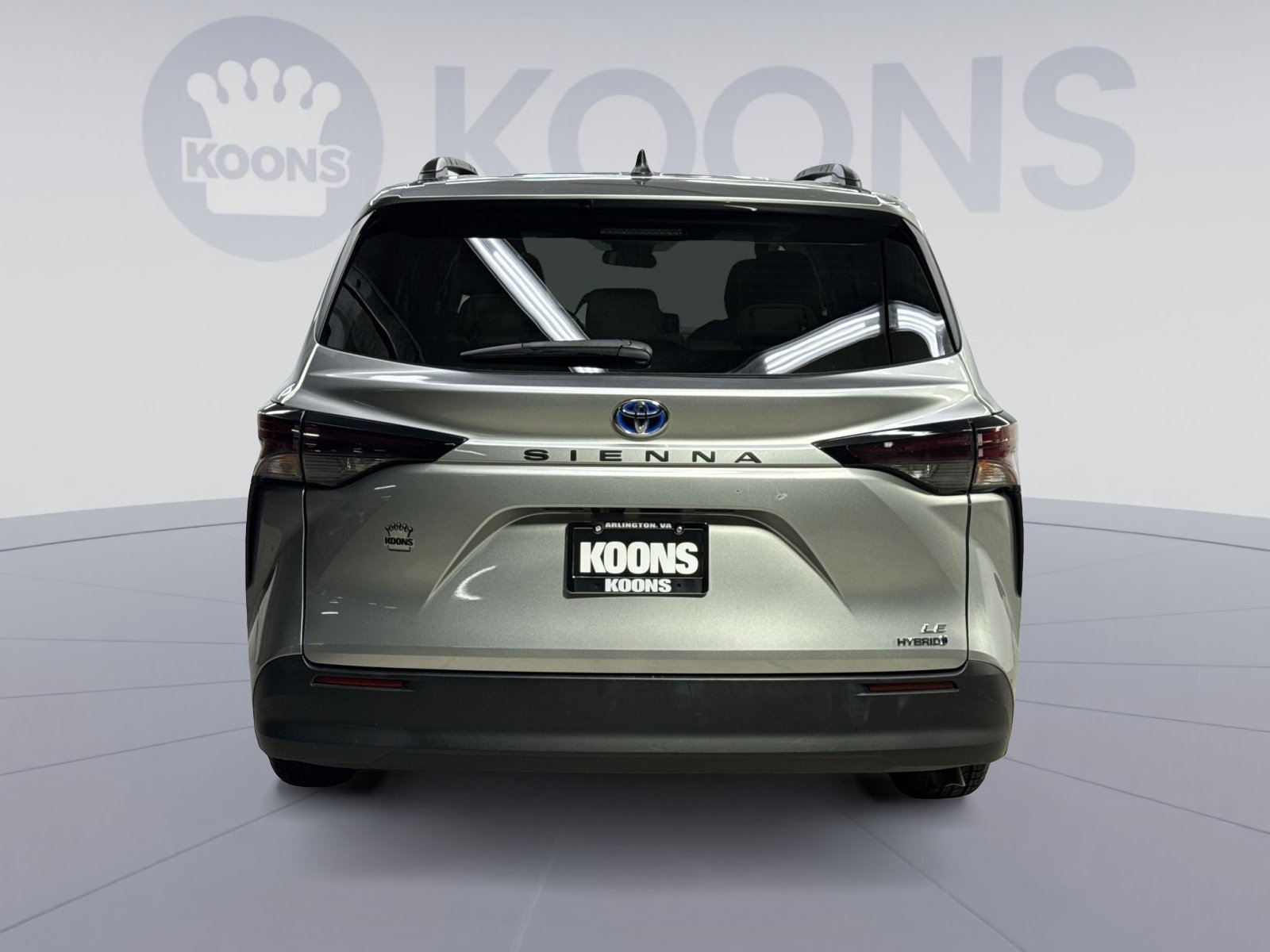 Used 2023 Toyota Sienna LE image 11