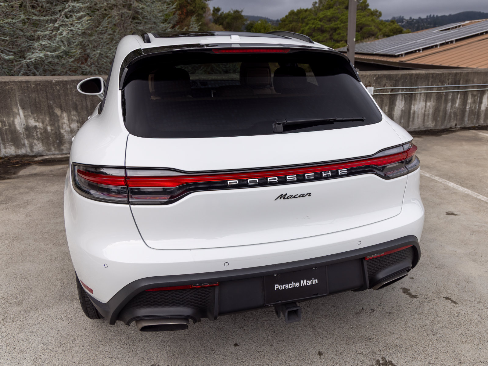 Used 2024 Porsche Macan AWD/4WD image 22