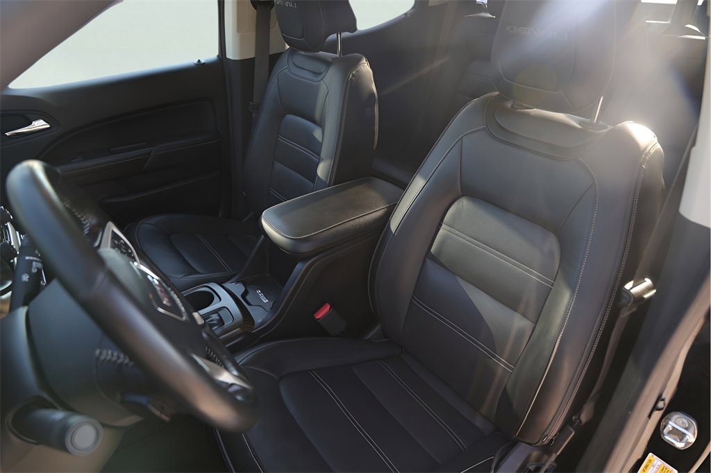 Used 2018 GMC Canyon Denali image 10