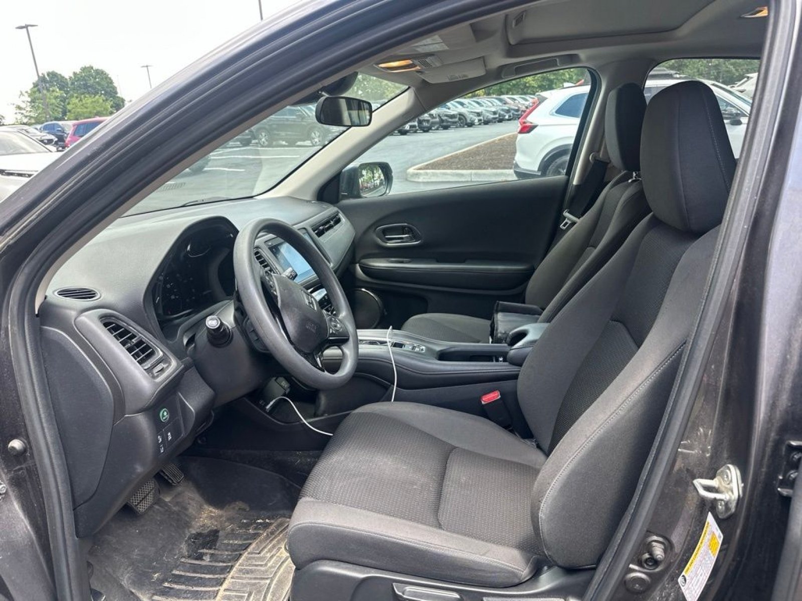 Used 2019 Honda HR-V EX image 10