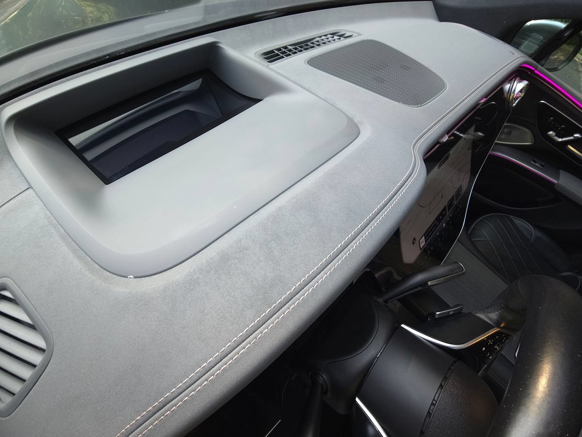 Used 2023 Mercedes-Benz EQS 580 4MATIC SUV image 13