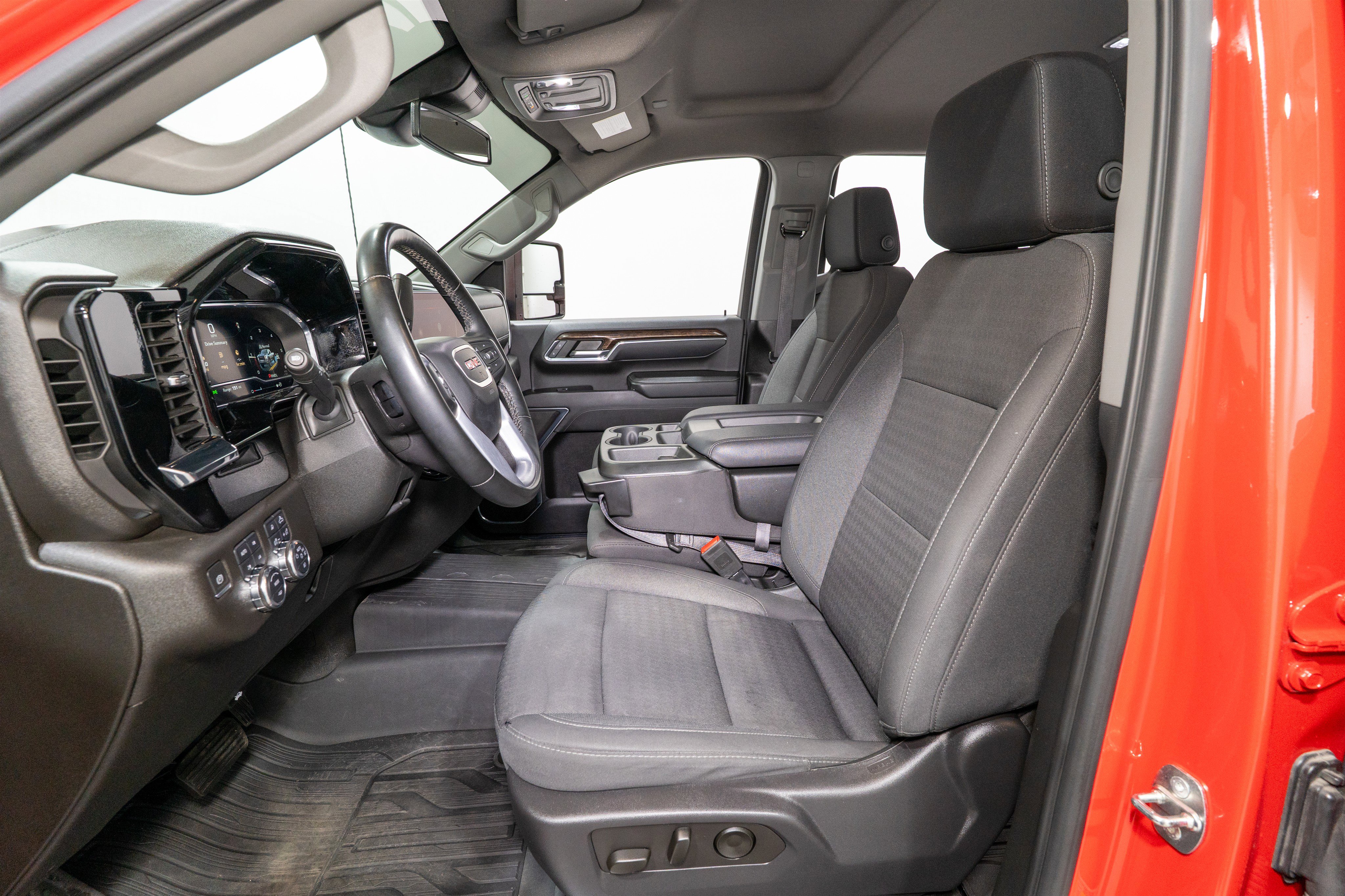 Used 2024 GMC Sierra 2500 SLE w/ SLE Value Package image 17