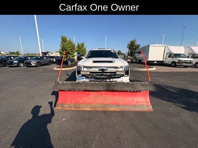 Used 2024 Chevrolet Silverado 3500 LTZ w/ LTZ Plus Package AWD/4WD image 11