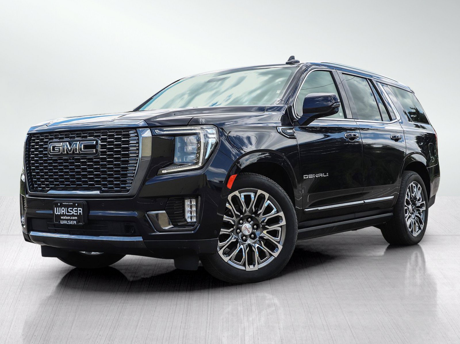 Used 2023 GMC Yukon Denali Ultimate AWD/4WD image 1