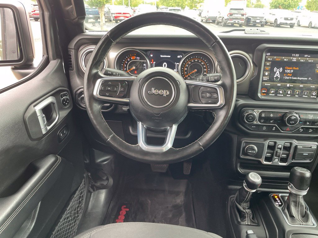 Used 2020 Jeep Wrangler Unlimited Sahara w/ Uconnect 4C Nav & Sound Group AWD/4WD image 12