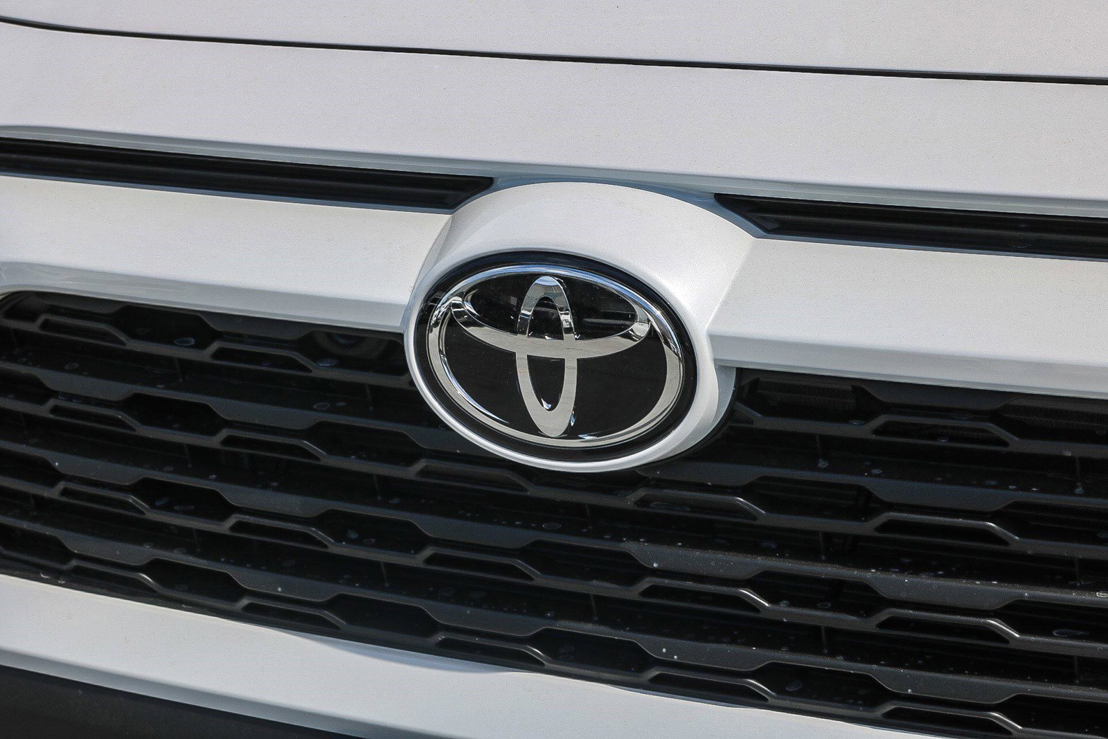 New 2025 Toyota RAV4 XLE Premium image 6