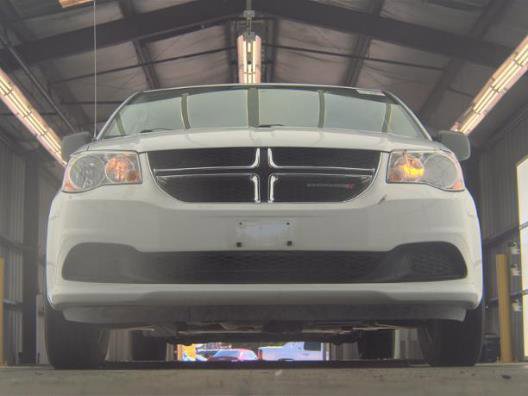 Used 2017 Dodge Grand Caravan SE image 2