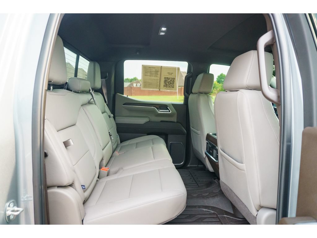 Used 2024 GMC Sierra 1500 SLT AWD/4WD image 15