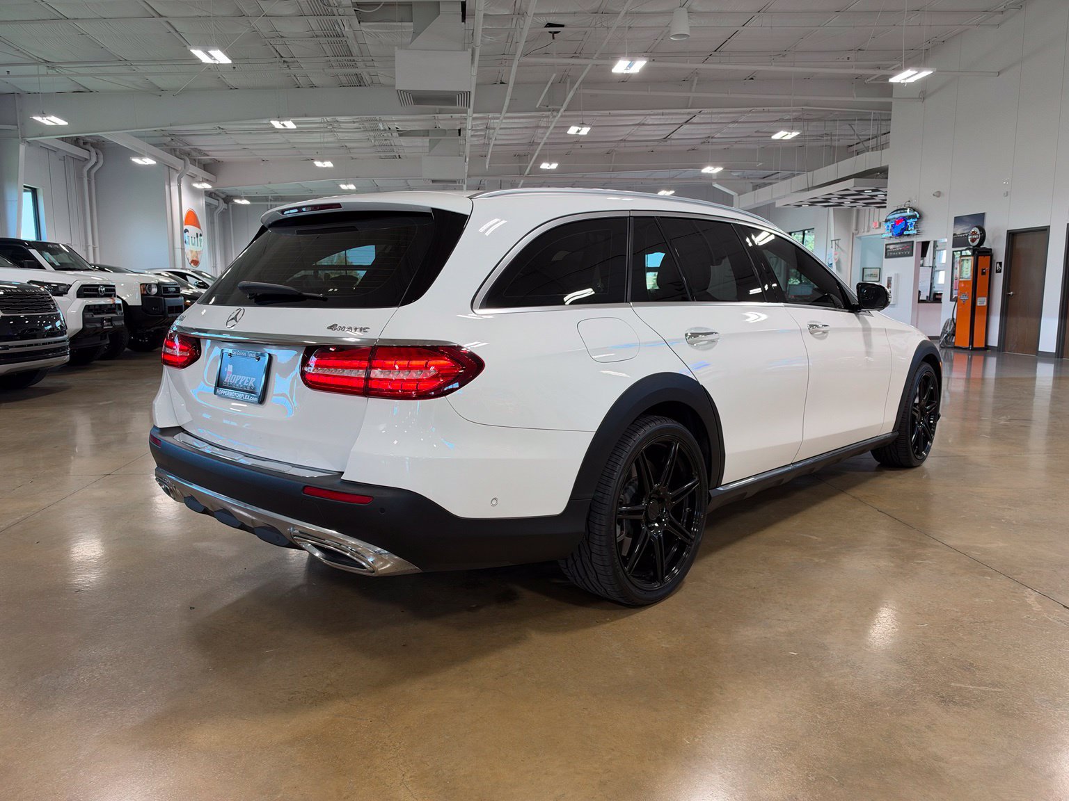 Used 2021 Mercedes-Benz E 450 4MATIC All-Terrain Wagon w/ Premium Package image 8