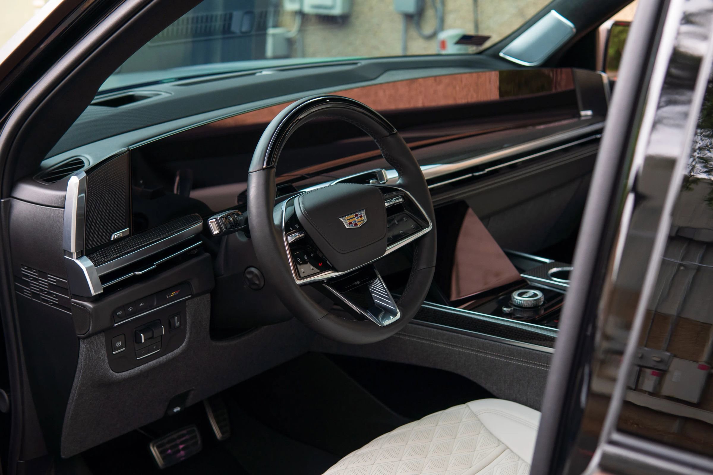 Used 2025 Cadillac Escalade V w/ LPO, Floor Liner Package image 29