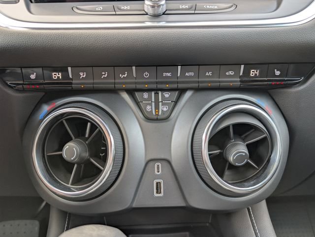 Used 2024 Chevrolet Blazer LT w/ Convenience Package FWD image 25